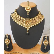 GOLD PLATED NECKLACE
